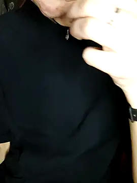 Snapshot of Aashikalaa chatting on December 20, 2025, 6:37 pm Aashikalaa online show from December 20, 2025, 6:37 pm