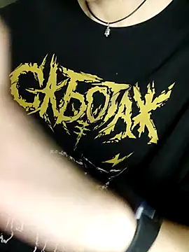 Snapshot of Aashikalaa chatting on December 21, 2025, 5:53 pm Aashikalaa online show from December 21, 2025, 5:53 pm