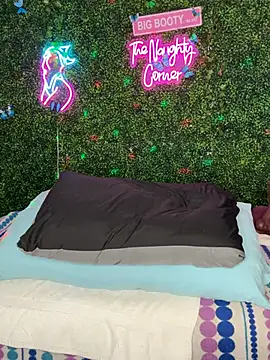 ThickAssRena online show from February 27, 2026, 8:31 pm