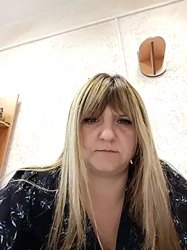 Office Albertina online show from October 7, 2025, 9:56 pm