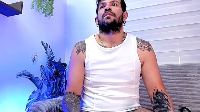 jonathan rivers online show from December 20, 2025, 9:33 pm