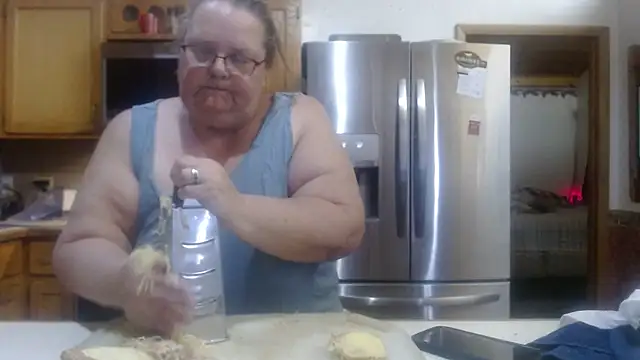 Snapshot of Hornybbw1978 chatting on October 22, 2025, 11:48 pm Hornybbw1978 online show from October 22, 2025, 11:48 pm