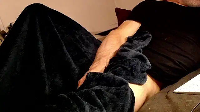 Snapshot of mike30nbg chatting on February 16, 2025, 9:59 pm mike30nbg online show from February 16, 2025, 9:59 pm