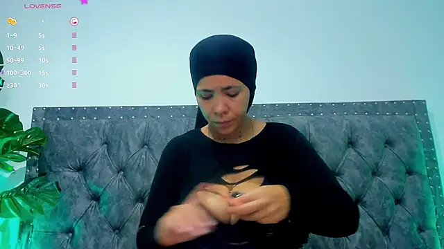 Dounia nagi online show from February 7, 2025, 1:01 pm