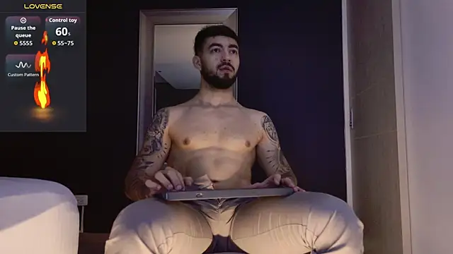 Snapshot of MarkWalker__ chatting on November 8, 2025, 10:15 am MarkWalker online show from November 8, 2025, 10:15 am