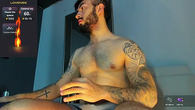 Snapshot of MarkWalker__ chatting on February 4, 2026, 10:21 am MarkWalker online show from February 4, 2026, 10:21 am