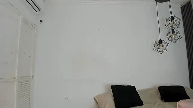 kristyl paez online show from May 20, 2026, 7:42 pm