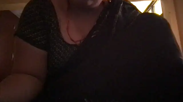 Snapshot of Riyasingh9 chatting on September 12, 2025, 4:01 am Riyasingh9 online show from September 12, 2025, 4:01 am