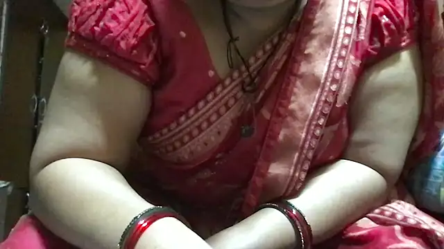 Snapshot of Riyasingh9 chatting on July 3, 2026, 3:57 am Riyasingh9 online show from July 3, 2026, 3:57 am