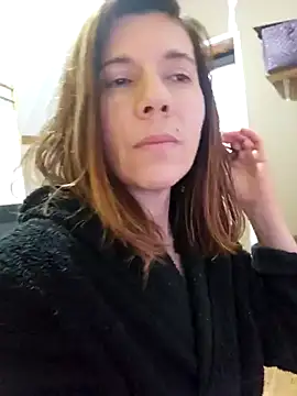 Lina lou4 online show from January 9, 2025, 3:55 pm