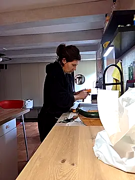 Lina lou4 online show from September 11, 2025, 7:41 am