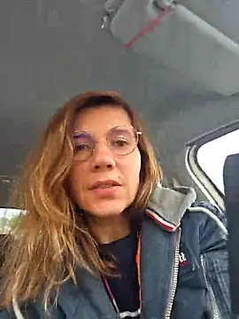 Lina lou4 online show from September 25, 2025, 3:27 pm