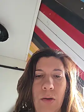 Snapshot of Lina_lou4 chatting on February 18, 2026, 9:05 am Lina lou4 online show from February 18, 2026, 9:05 am