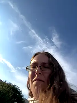 Dakota 02 online show from September 20, 2025, 9:38 pm