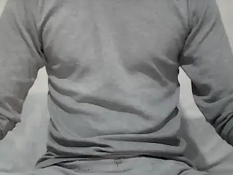 Snapshot of roccosif696 chatting on December 6, 2024, 3:33 pm roccosif696 online show from December 6, 2024, 3:33 pm