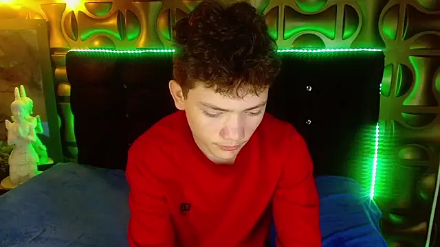 Snapshot of cruz_dante chatting on April 1, 2026, 7:22 pm cruz dante online show from April 1, 2026, 7:22 pm