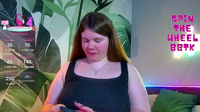 Snapshot of RubyValen chatting on October 24, 2025, 1:13 am RubyValen online show from October 24, 2025, 1:13 am