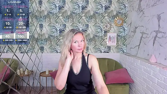 Snapshot of NancyGrace chatting on December 18, 2024, 8:20 am NancyGrace online show from December 18, 2024, 8:20 am