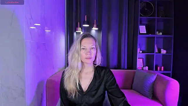 Snapshot of NancyGrace chatting on February 9, 2025, 5:08 am NancyGrace online show from February 9, 2025, 5:08 am