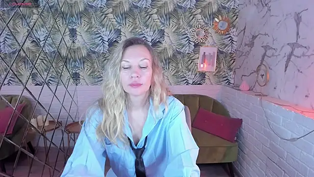 Snapshot of NancyGrace chatting on March 7, 2025, 5:08 am NancyGrace online show from March 7, 2025, 5:08 am