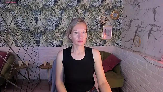 Snapshot of NancyGrace chatting on September 18, 2025, 5:09 am NancyGrace online show from September 18, 2025, 5:09 am