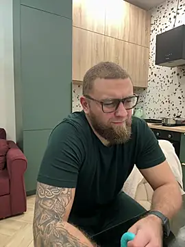 Bear bear  online show from March 3, 2025, 7:39 pm