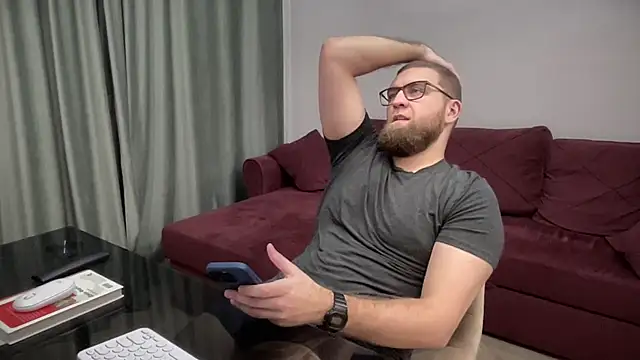 Bear bear  online show from March 9, 2025, 8:31 pm