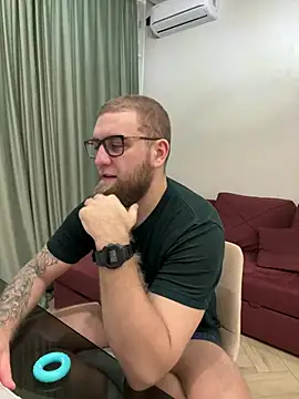 Bear bear  online show from March 12, 2025, 4:19 am