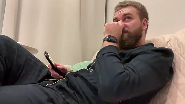 Bear bear  online show from February 26, 2026, 7:13 pm