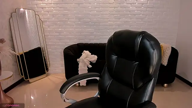 Snapshot of JuanitaClay chatting on February 12, 2025, 12:22 pm JuanitaClay online show from February 12, 2025, 12:22 pm