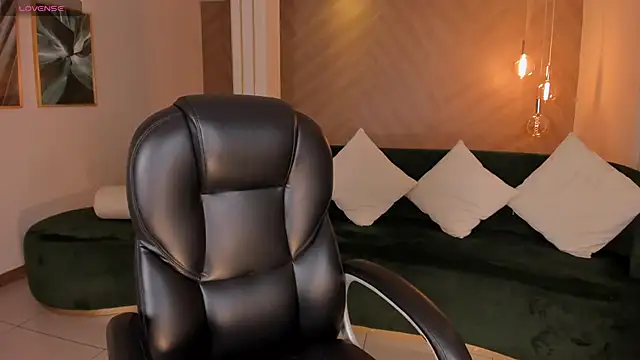 Snapshot of JuanitaClay chatting on October 30, 2025, 7:58 pm JuanitaClay online show from October 30, 2025, 7:58 pm