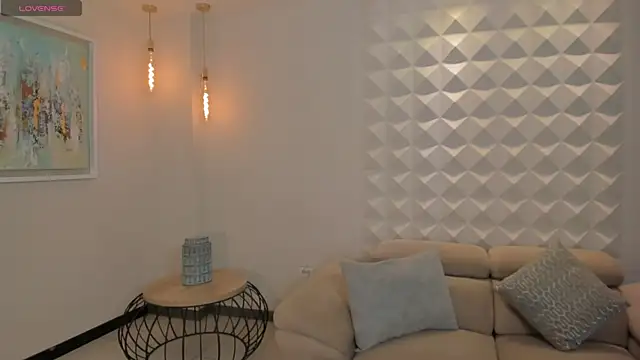 Snapshot of JuanitaClay chatting on November 6, 2025, 10:21 pm JuanitaClay online show from November 6, 2025, 10:21 pm