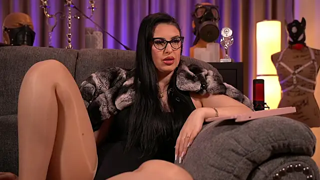 Snapshot of kelly_kent chatting on December 22, 2024, 1:55 am kelly kent online show from December 22, 2024, 1:55 am