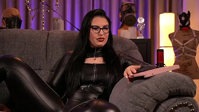 Snapshot of kelly_kent chatting on December 27, 2024, 9:54 pm kelly kent online show from December 27, 2024, 9:54 pm