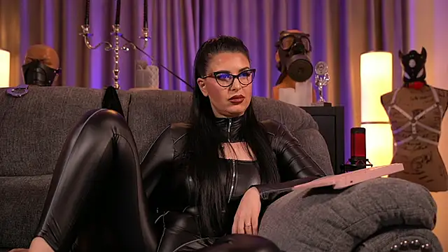 Snapshot of kelly_kent chatting on January 13, 2025, 10:03 pm kelly kent online show from January 13, 2025, 10:03 pm