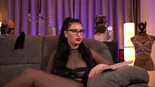 Snapshot of kelly_kent chatting on January 19, 2025, 1:10 am kelly kent online show from January 19, 2025, 1:10 am