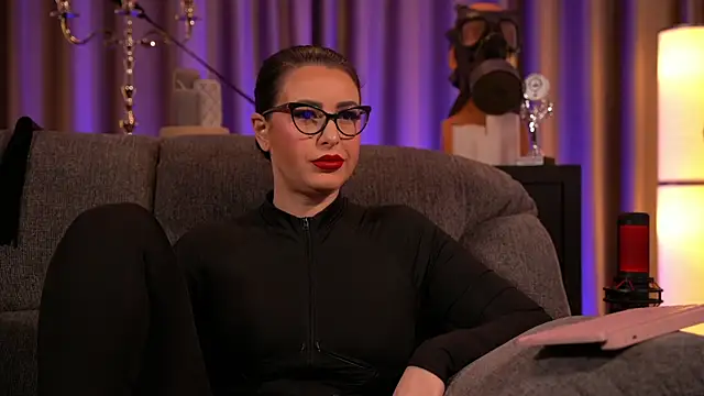 Snapshot of kelly_kent chatting on February 1, 2025, 10:44 pm kelly kent online show from February 1, 2025, 10:44 pm