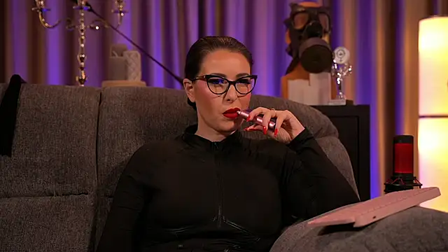 Snapshot of kelly_kent chatting on February 4, 2025, 1:56 am kelly kent online show from February 4, 2025, 1:56 am