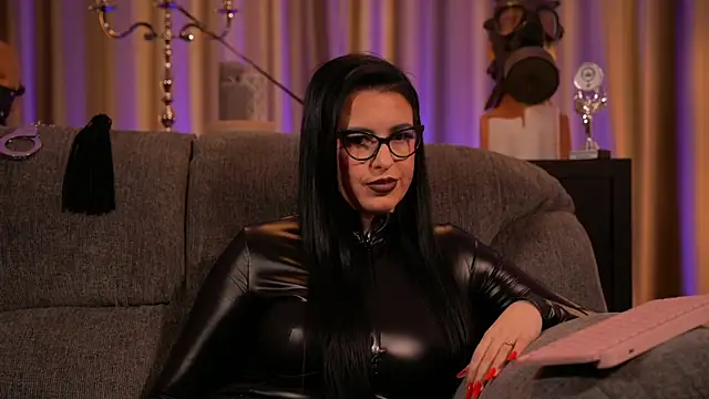 Snapshot of kelly_kent chatting on February 22, 2025, 9:48 pm kelly kent online show from February 22, 2025, 9:48 pm