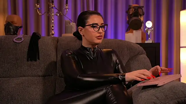 Snapshot of kelly_kent chatting on March 1, 2025, 2:15 am kelly kent online show from March 1, 2025, 2:15 am