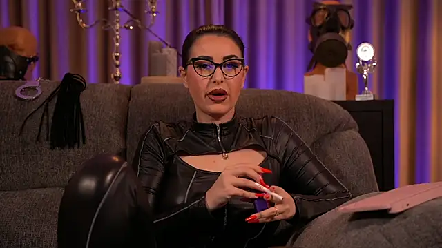 Snapshot of kelly_kent chatting on March 2, 2025, 12:53 am kelly kent online show from March 2, 2025, 12:53 am