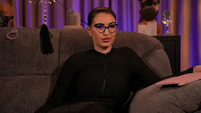 Snapshot of kelly_kent chatting on March 7, 2025, 4:24 am kelly kent online show from March 7, 2025, 4:24 am