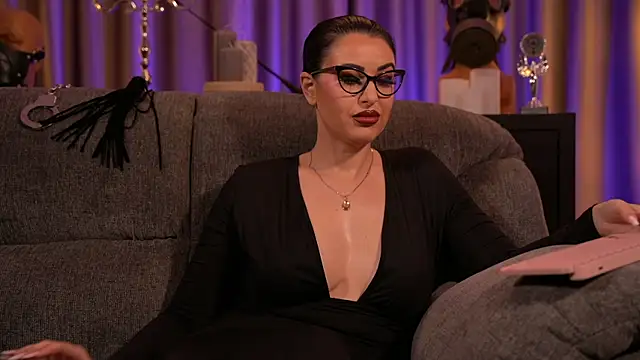 Snapshot of kelly_kent chatting on March 8, 2025, 1:50 am kelly kent online show from March 8, 2025, 1:50 am