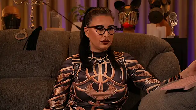 Snapshot of kelly_kent chatting on October 20, 2025, 11:27 pm kelly kent online show from October 20, 2025, 11:27 pm