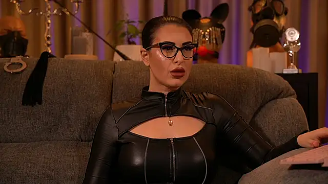 Snapshot of kelly_kent chatting on November 4, 2025, 12:10 am kelly kent online show from November 4, 2025, 12:10 am