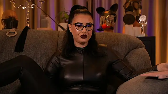 Snapshot of kelly_kent chatting on November 10, 2025, 12:20 am kelly kent online show from November 10, 2025, 12:20 am