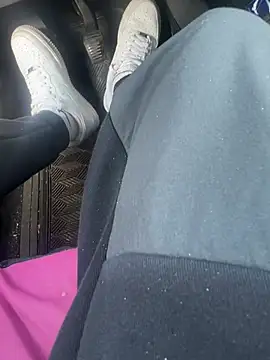 Pardalin112 online show from April 18, 2026, 8:29 am