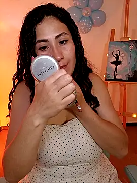 Snapshot of francesca_baker1007 chatting on October 5, 2025, 1:37 am francesca baker1007 online show from October 5, 2025, 1:37 am