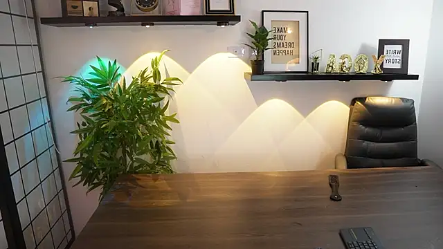 Scarlett collins02 online show from April 6, 2026, 4:46 am