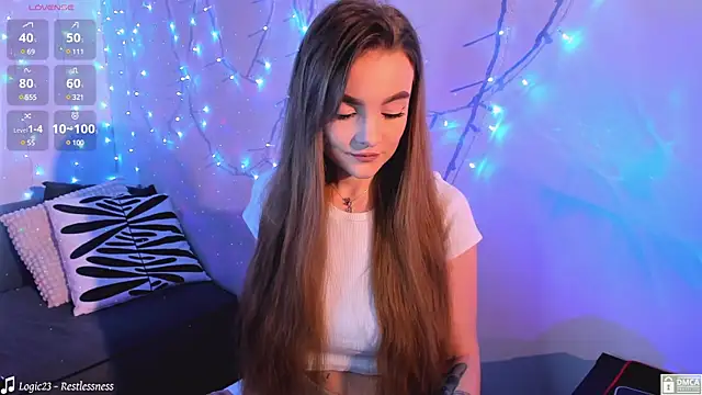 Snapshot of xwiuiwx chatting on February 22, 2025, 7:36 pm xwiuiwx online show from February 22, 2025, 7:36 pm